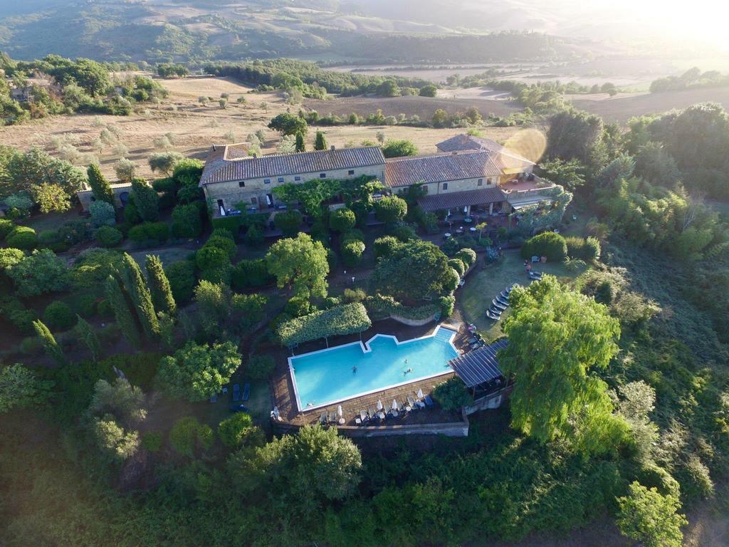Le Valli Aparthotel Помаранче Екстериор снимка