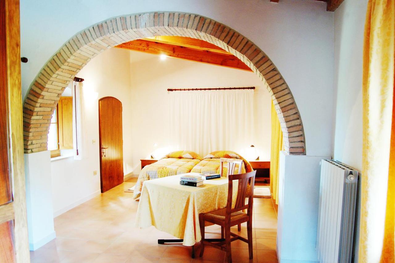 Le Valli Aparthotel Помаранче Стая снимка