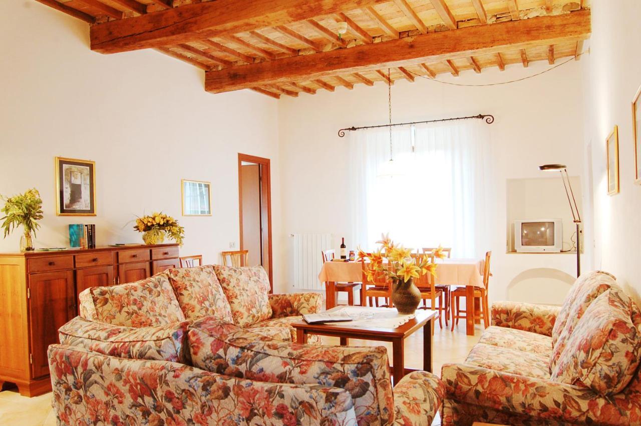Le Valli Aparthotel Помаранче Стая снимка